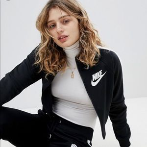 Nike Cropped Track Jacket
